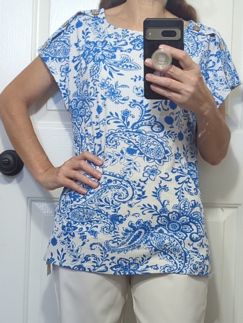 Women’s Short-Sleeve Paisley Tee in White and Blue